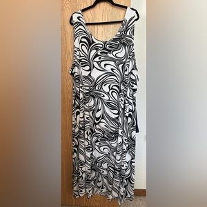 Sanctuarie Designs Maxi Dress